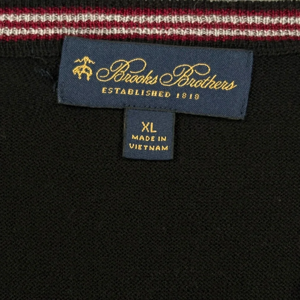 Brooks Brothers Merino Wool V-Neck Sweater Mens XL Black Lightweight Pullover
